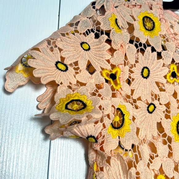 Floral Crochet Knit blouse with ruffle detail - Picture 5 of 13